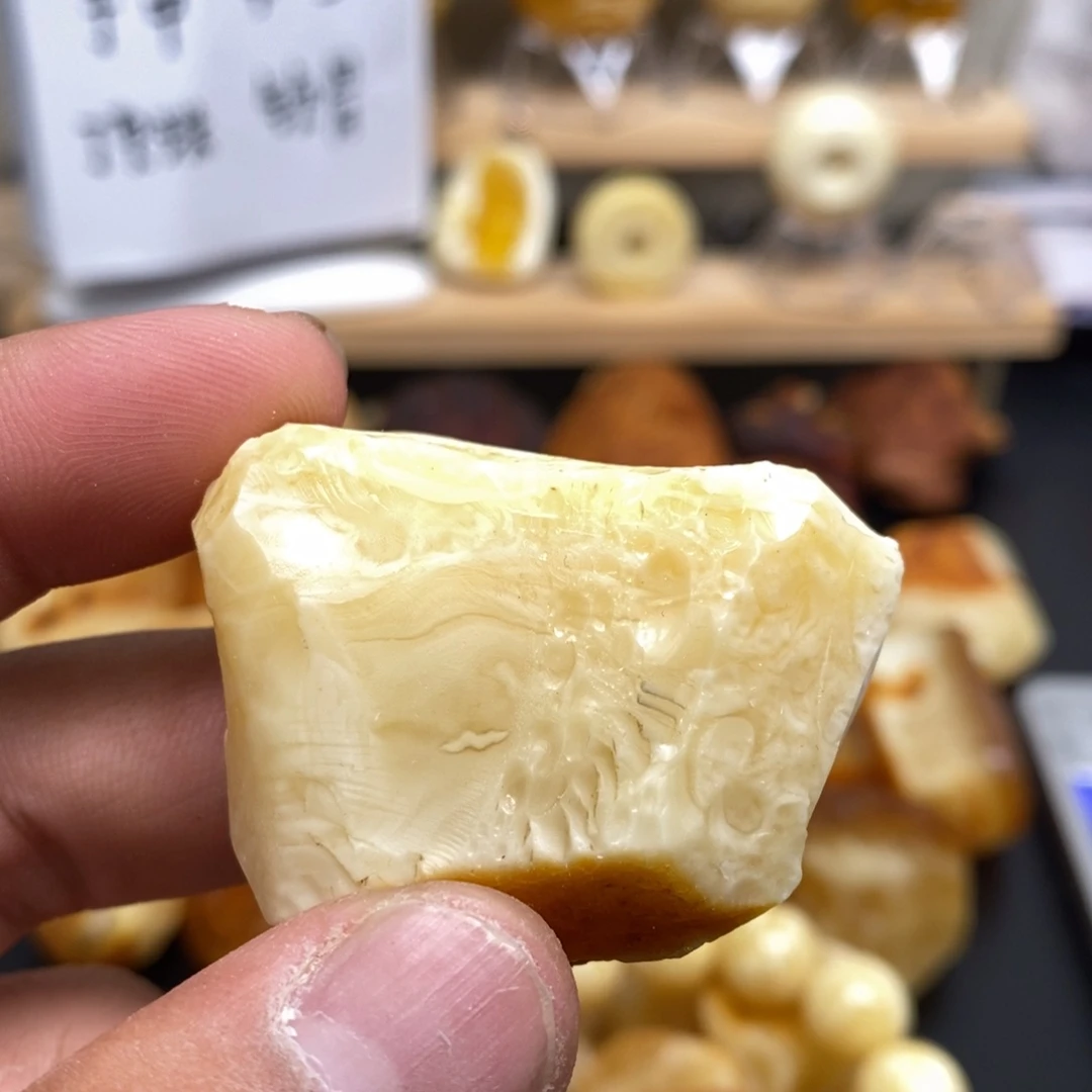 →****定制琥珀未镶嵌天然蜜蜡原石加工不退不换