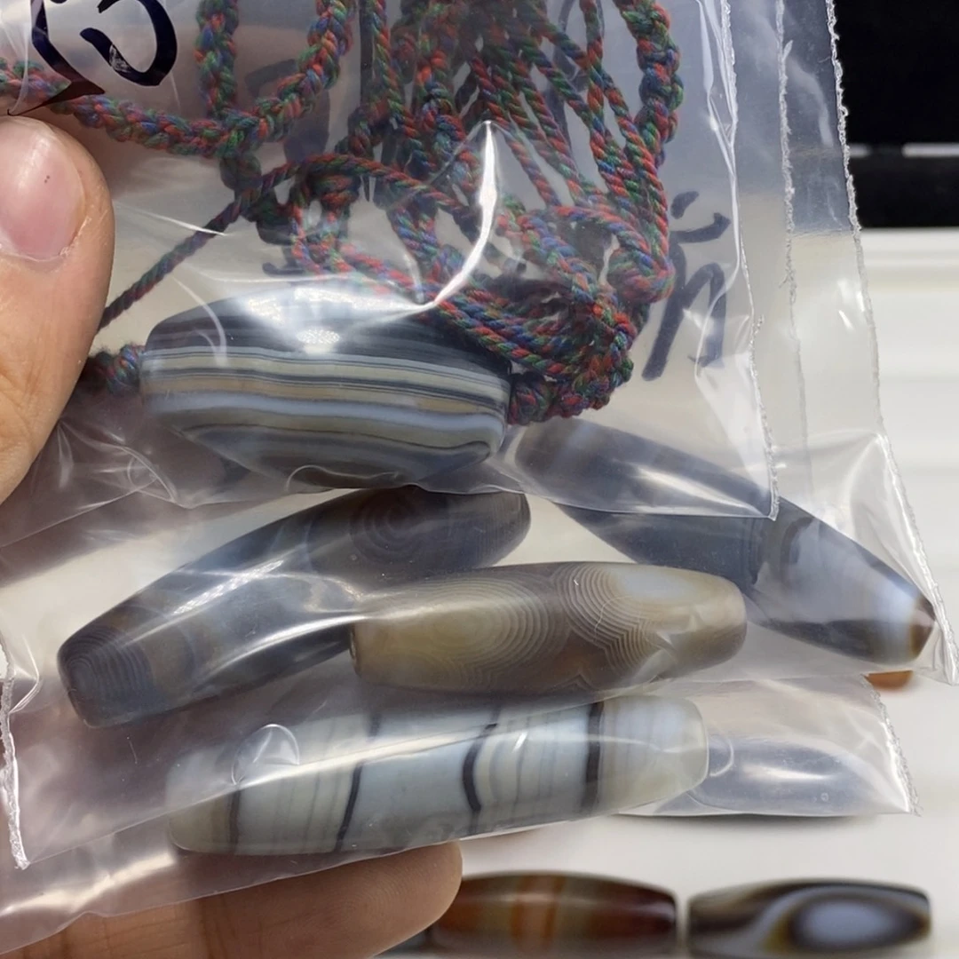 玛瑙/玉髓颈饰未镶嵌正*方