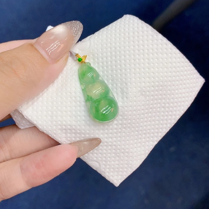 颈饰18K金镶嵌翡翠天然翡翠