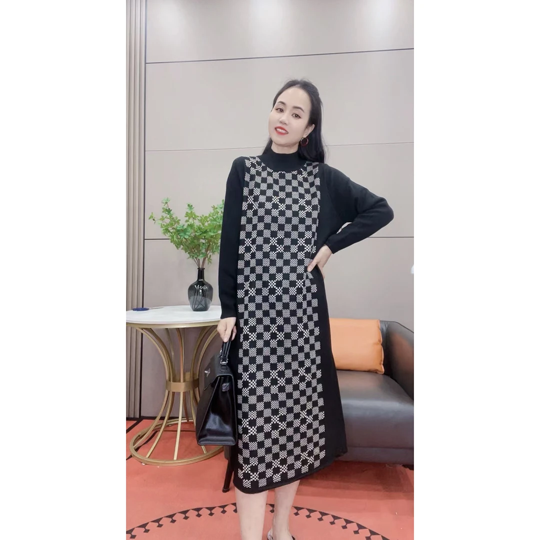 3610 秋冬新款针织裙大码女装A版显瘦遮肉针织打底裙长款裙子