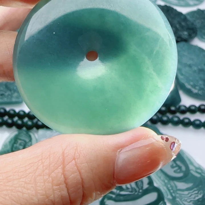 翡翠未镶嵌颈饰多样性发货天然A货翡翠