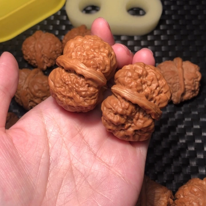 文玩核桃把件唆**?蛤蟆