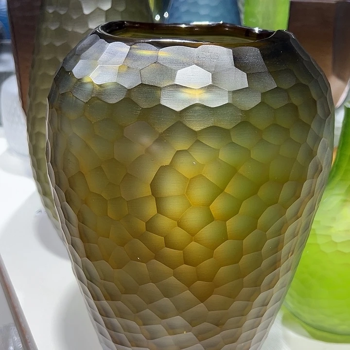 琥珀色磨刻花瓶花器高34口13