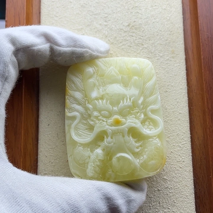 琥珀颈饰未镶嵌天然琥珀蜜蜡