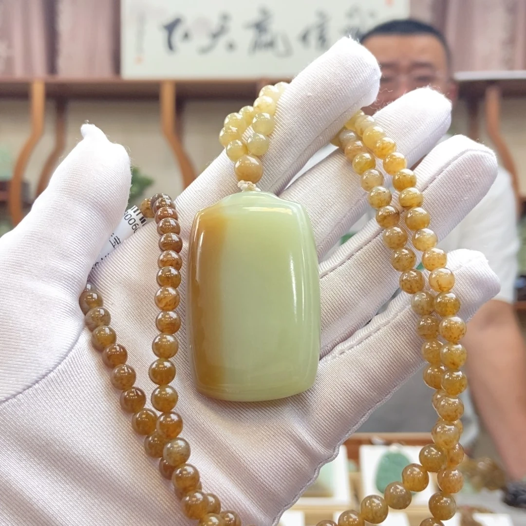 ︾***︽和田玉未镶嵌颈饰