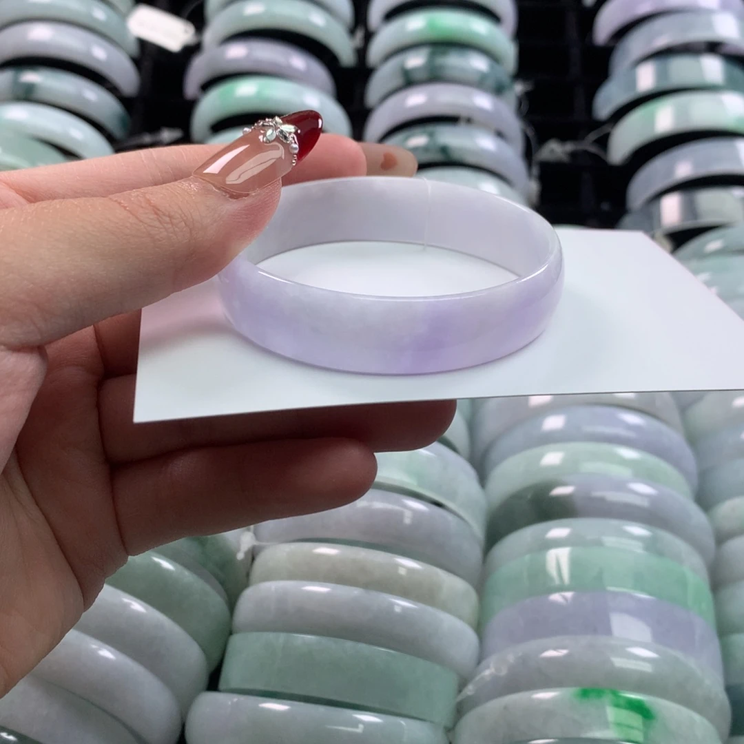 翡翠手镯未镶嵌公主