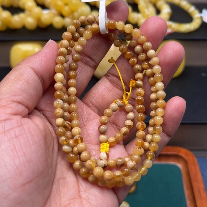 琥珀未镶嵌珠宝奇石M10号4.8+白根妖花