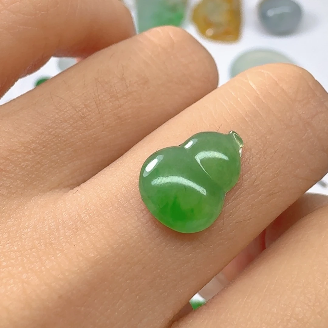 定制翡翠未镶嵌葫芦