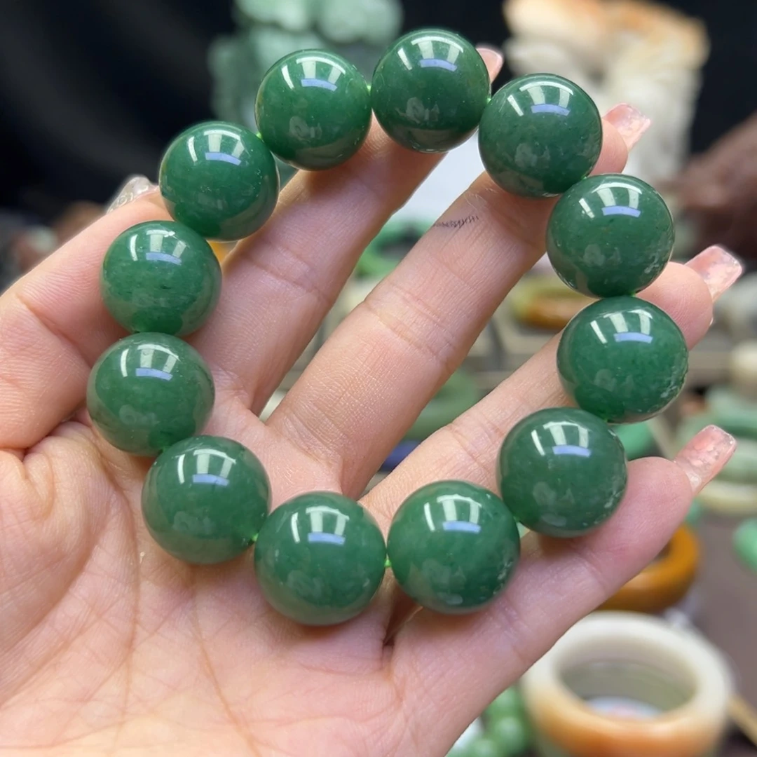 未镶嵌手镯石英岩玉
