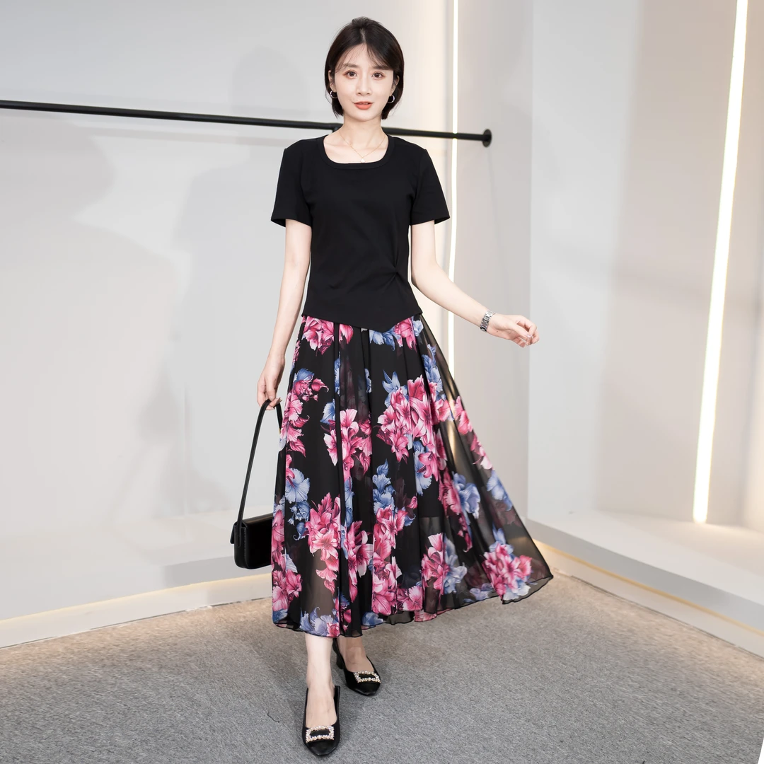 【2025新款】新款青羽丝碎花松紧腰大裙摆女装半身裙