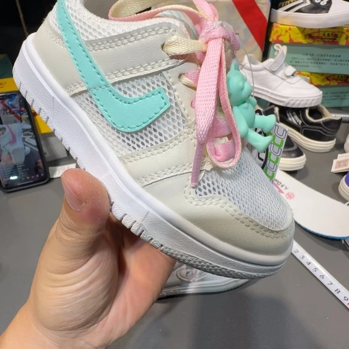 帆布你们在一起。你