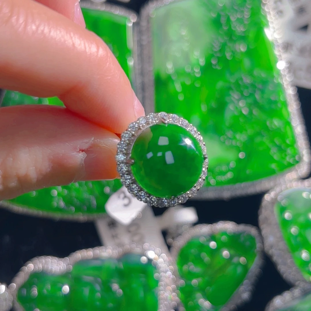 翡翠颈饰银S925镶嵌蛋面