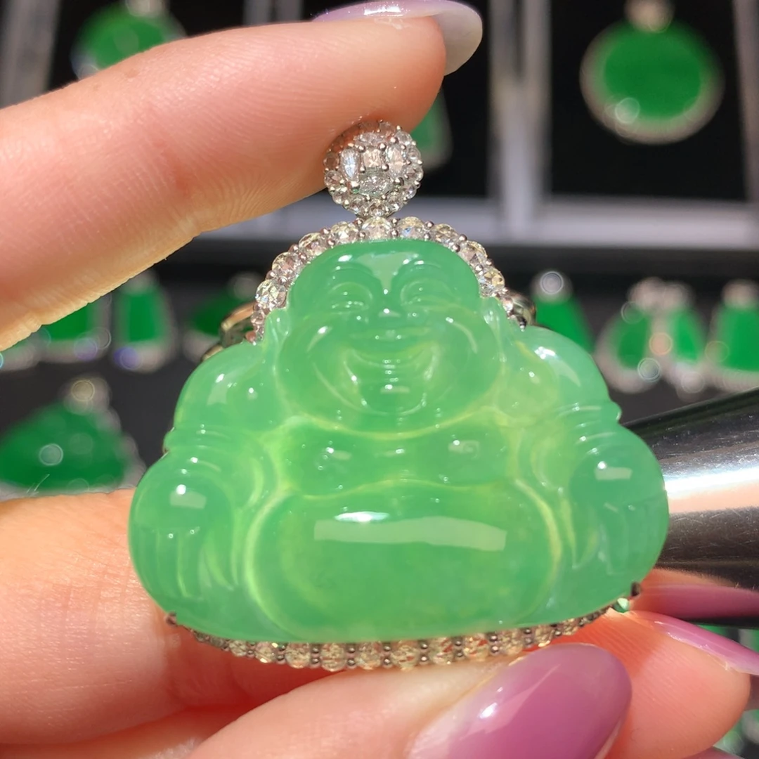 翡翠颈饰18K金镶嵌翡翠