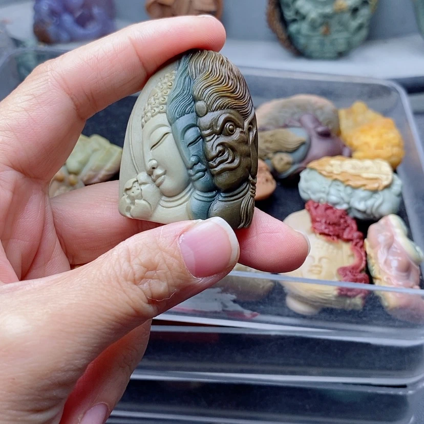 【闪购商品】定制石英质玉吊坠未镶嵌