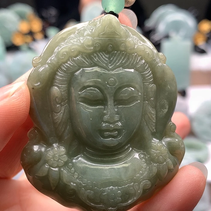 翡翠未镶嵌颈饰观音福利