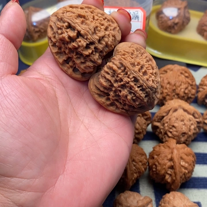 每***！文玩核桃把件南疆石