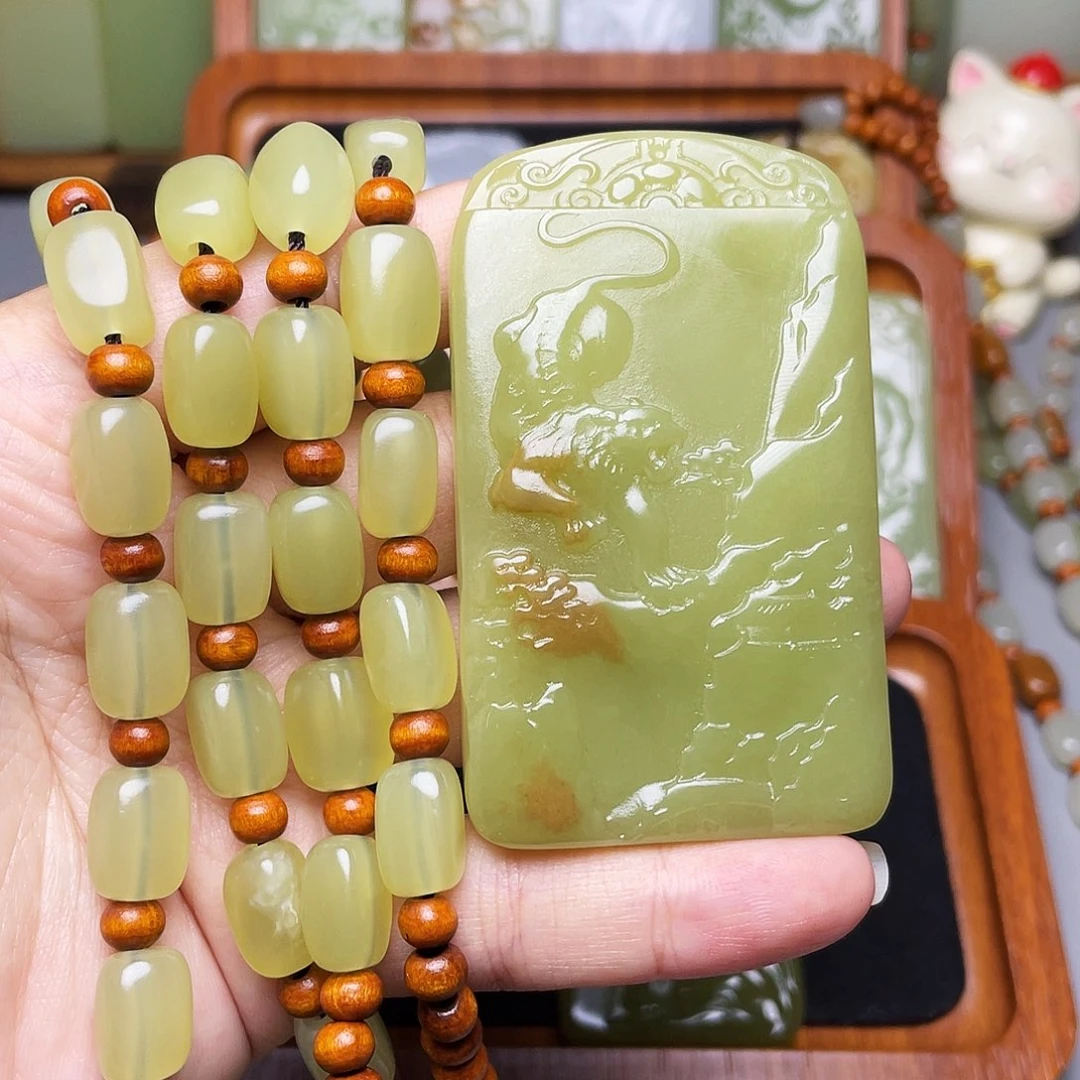 【***】新疆昆仑山脉料生肖虎牌