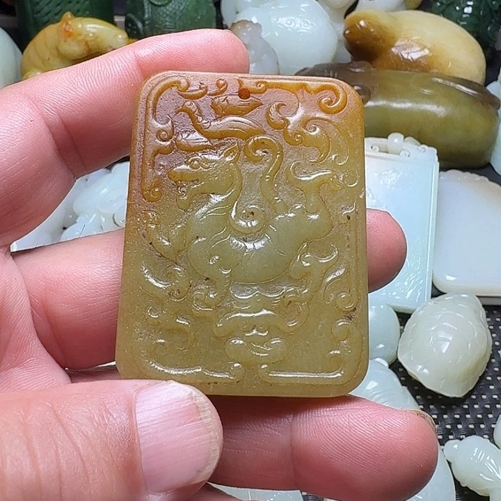 和田玉未镶嵌挂件