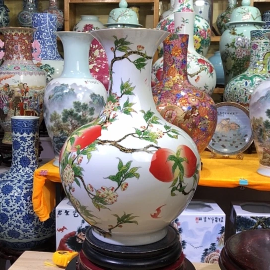 景德镇陶瓷花瓶摆件景德镇陶瓷花瓶摆件