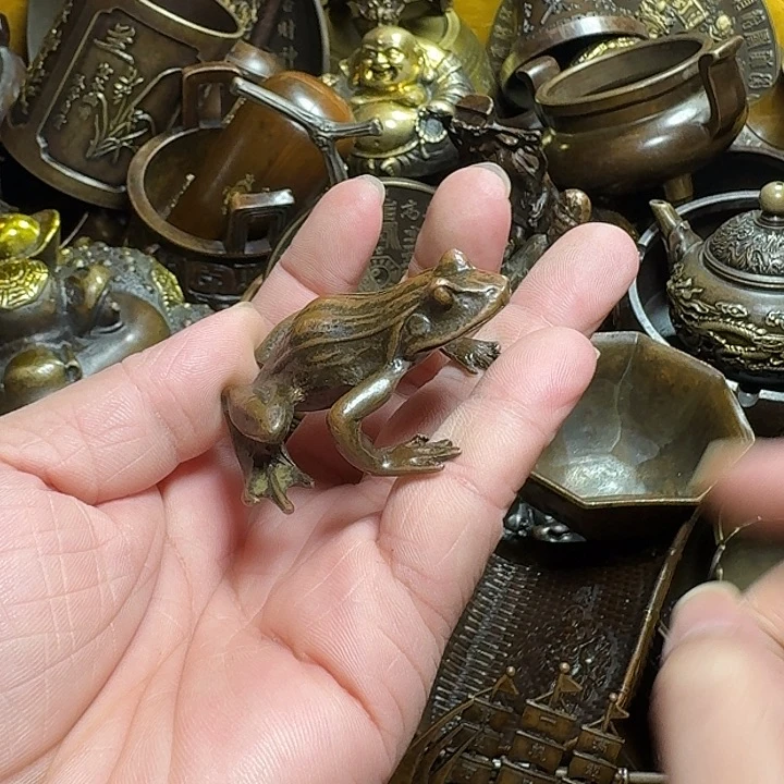 铜器摆件收收藏藏