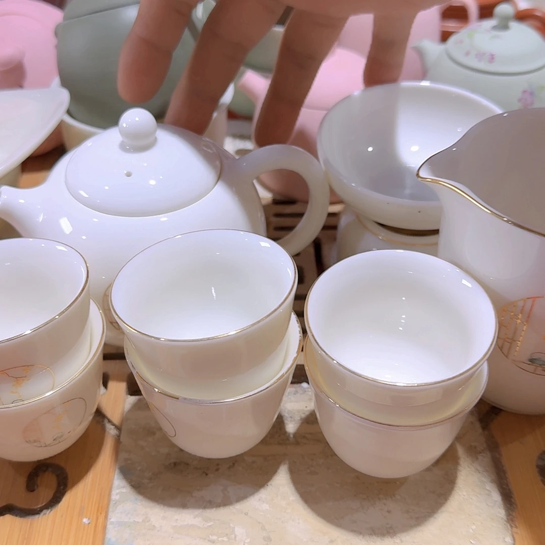 瑕疵茶具。介意勿拍