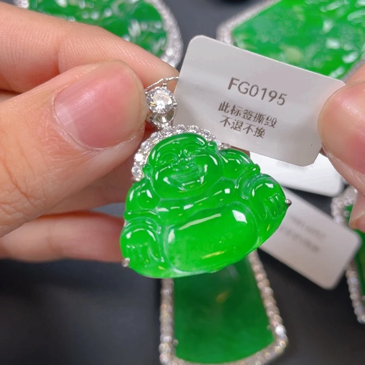 【闪购商品】颈饰银S925镶嵌翡翠翡翠
