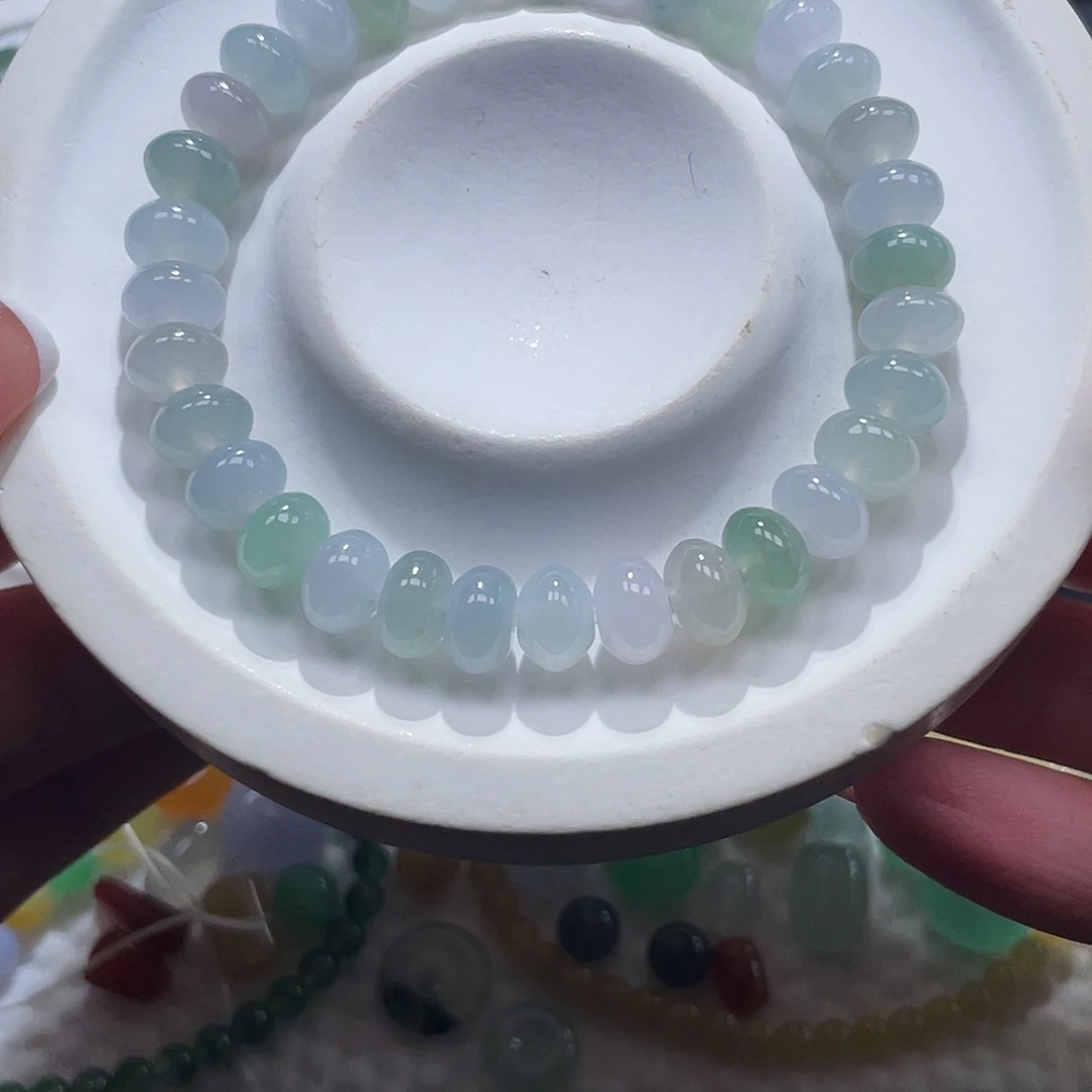 榴***姐未镶嵌定制翡翠卡8+