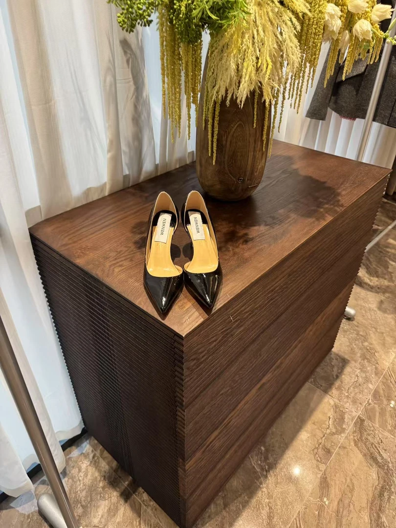 WW2025新款女士气质时尚细跟百搭高跟鞋