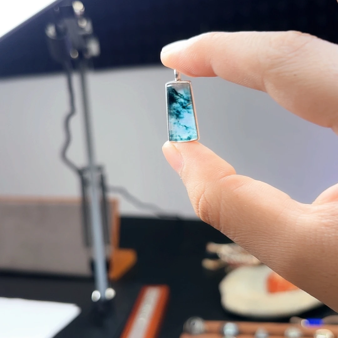 尚***晋翡翠银S925镶嵌颈饰