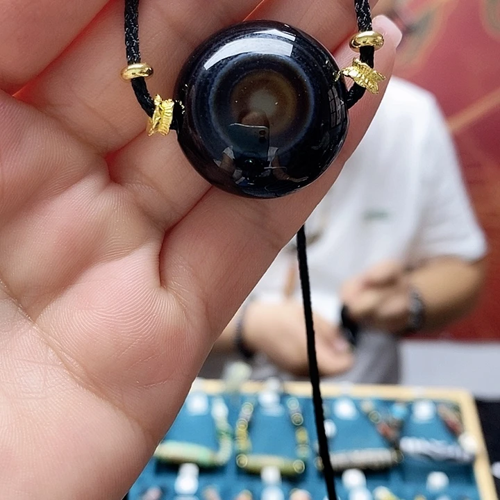 玛瑙/玉髓颈饰合金