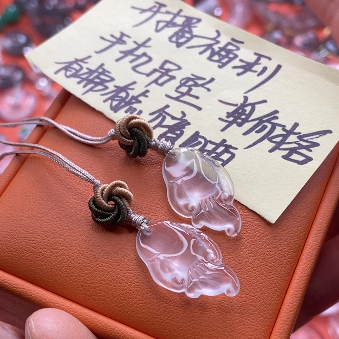 石英质玉未镶嵌颈饰