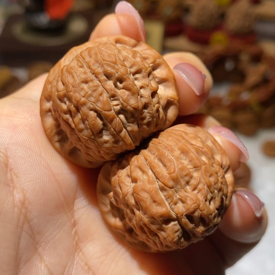 把件文玩核桃36尺全品树头血麒麟