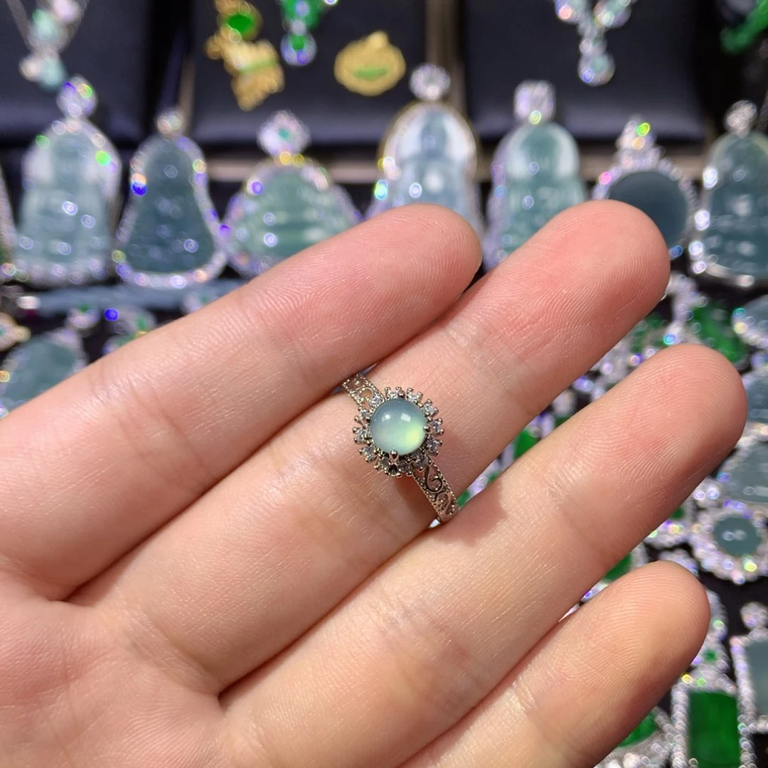 翡翠未镶嵌颈饰7656776677877