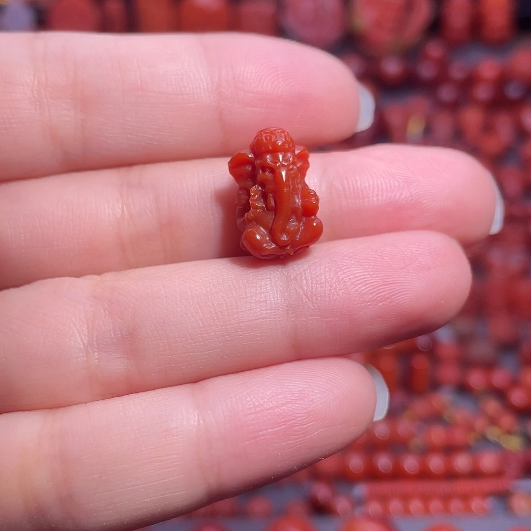 南红玛瑙配饰未镶嵌