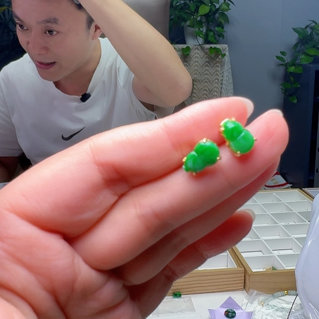 翡翠银S925镶嵌耳饰天然