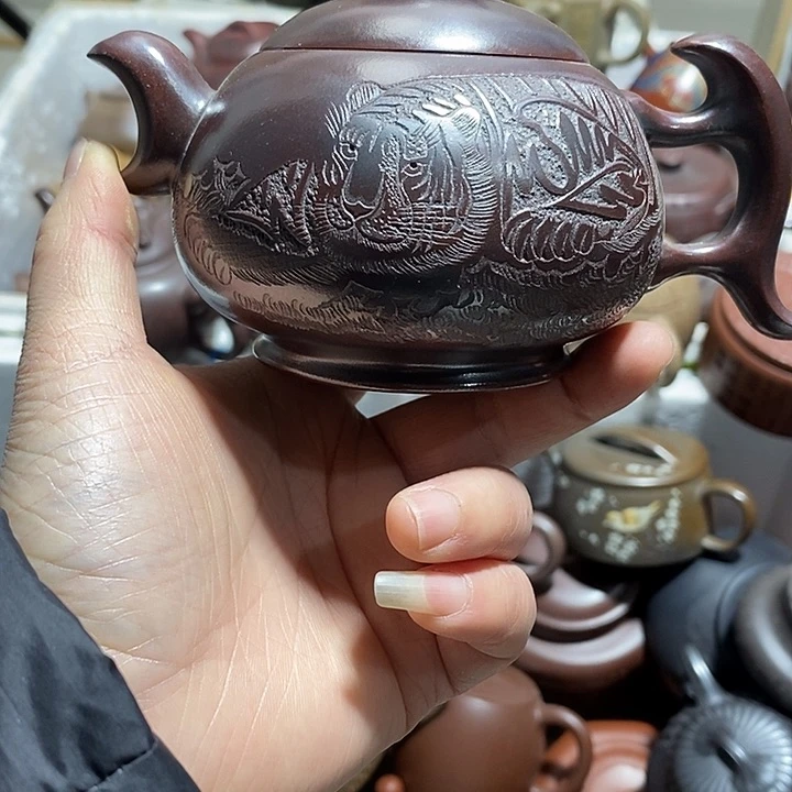 紫砂茶壶微瑕微笑