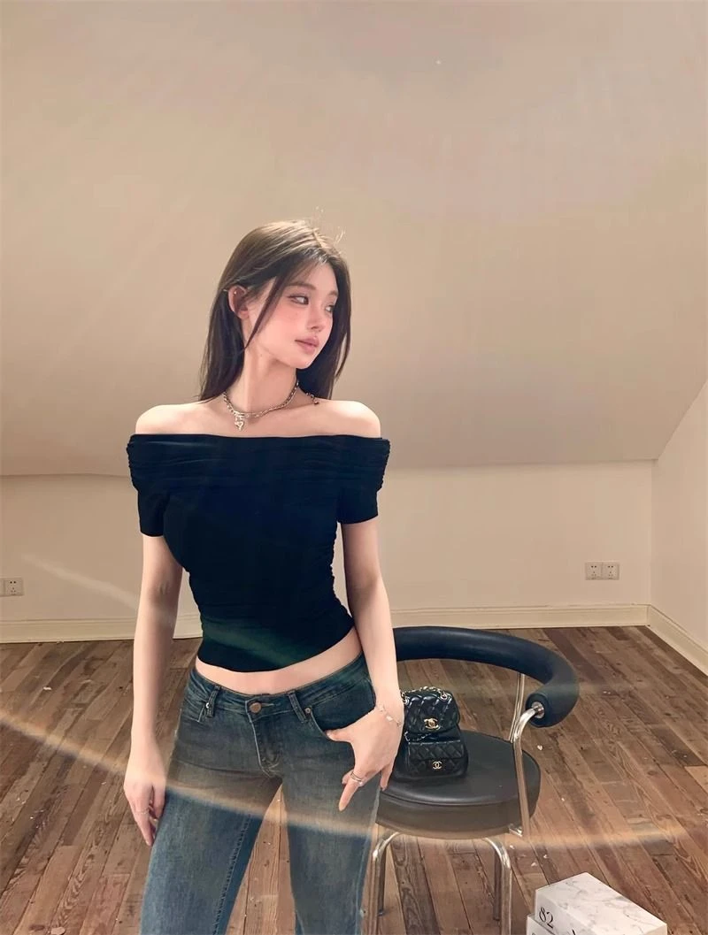 夏季辣妹黑色性感一字肩短款露肩显瘦别致修身绝美设计感短袖上衣