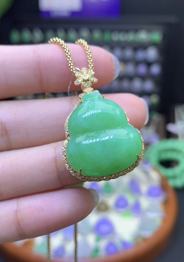 纯天然缅甸翡翠A货