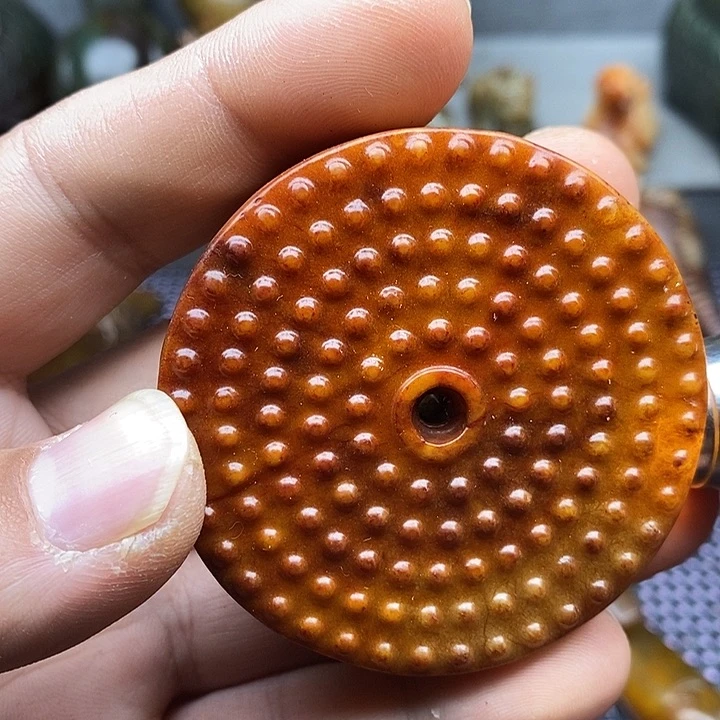 未镶嵌蛇纹石玉颈饰