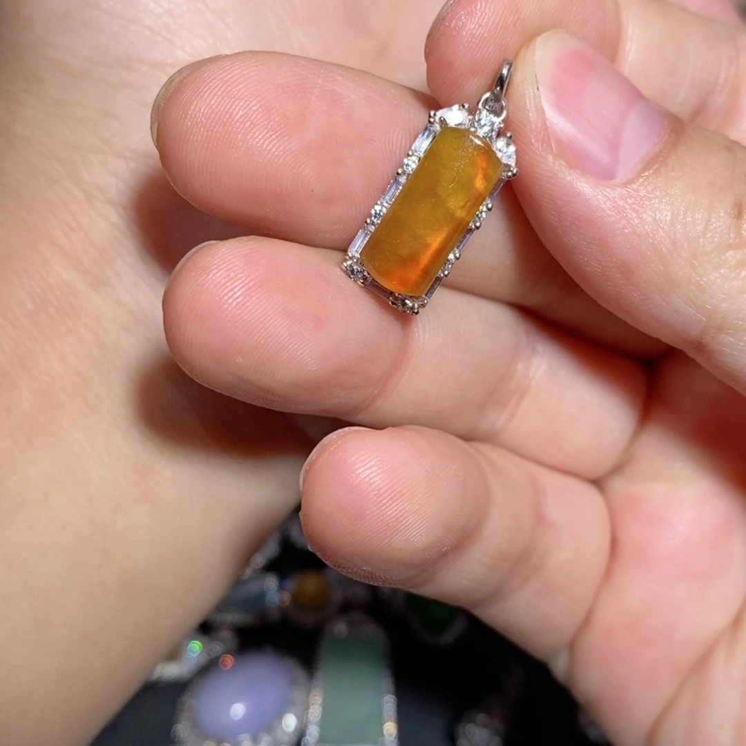 翡翠银S925镶嵌颈饰n j k o