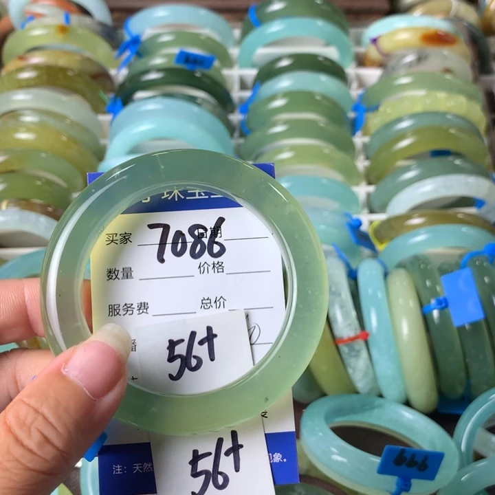 蛇纹石玉未镶嵌手镯7086