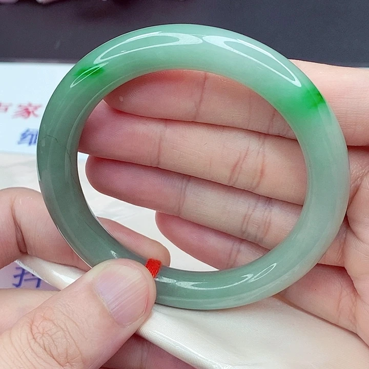 翡翠未镶嵌手镯59.2圈