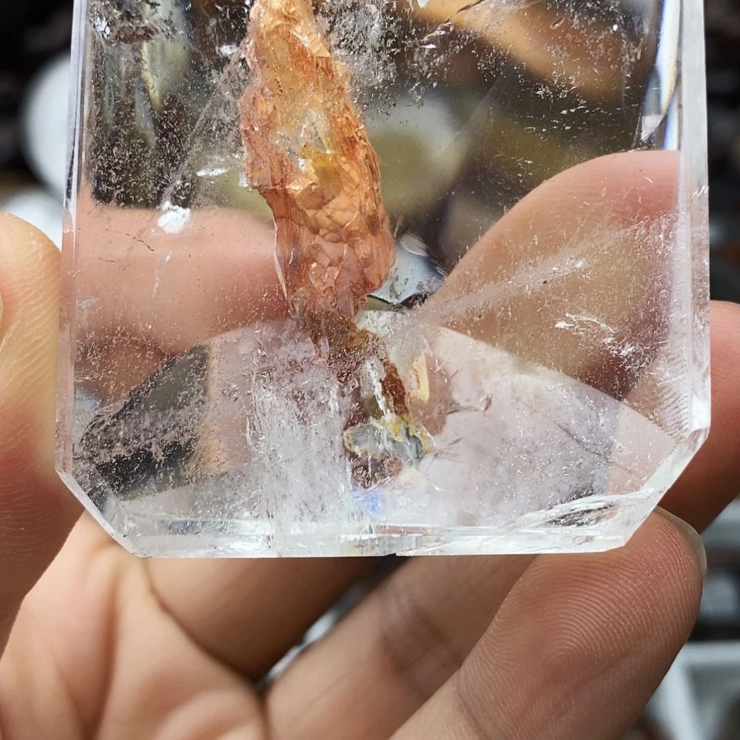 未镶嵌珠宝半成品水晶余***