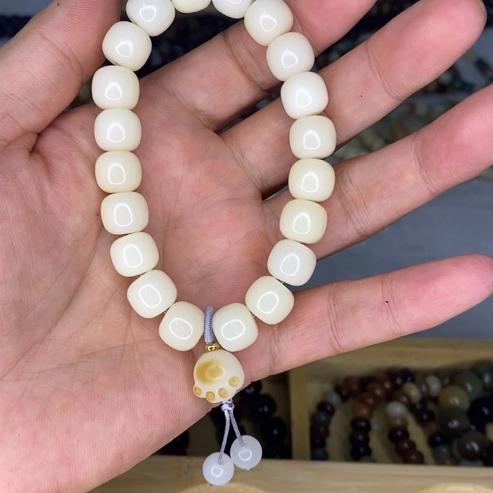 吊坠菩提根/象牙果小***?小茗同学