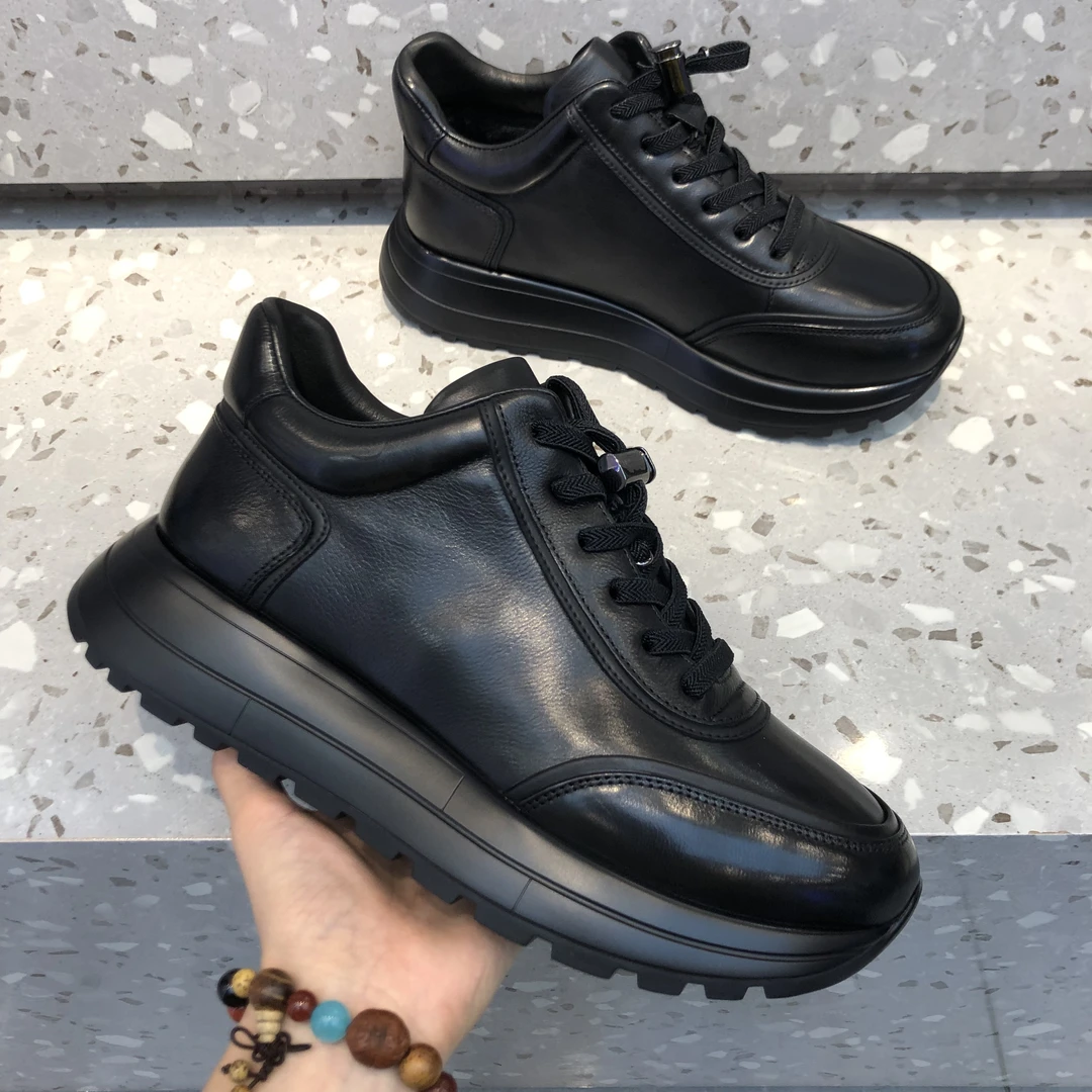 冬季男鞋真皮休闲皮鞋头层牛皮厚底一脚蹬透气百搭商务时尚潮鞋