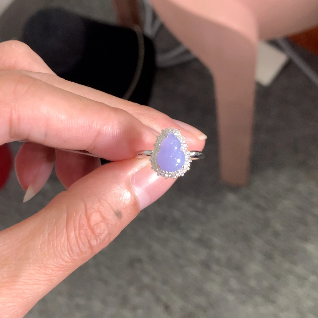 18K金镶嵌戒指翡翠翡翠