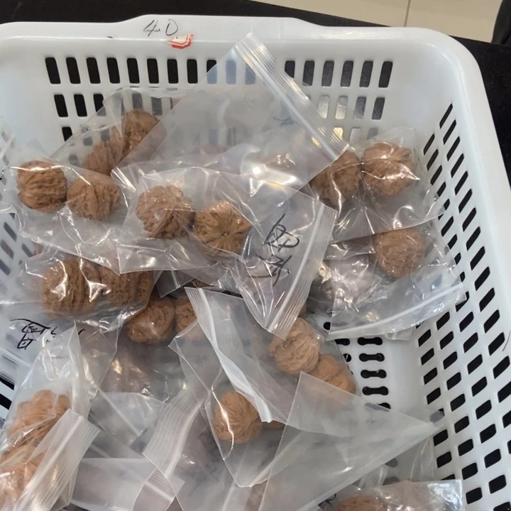 吊坠文玩核桃磨盘瑕疵