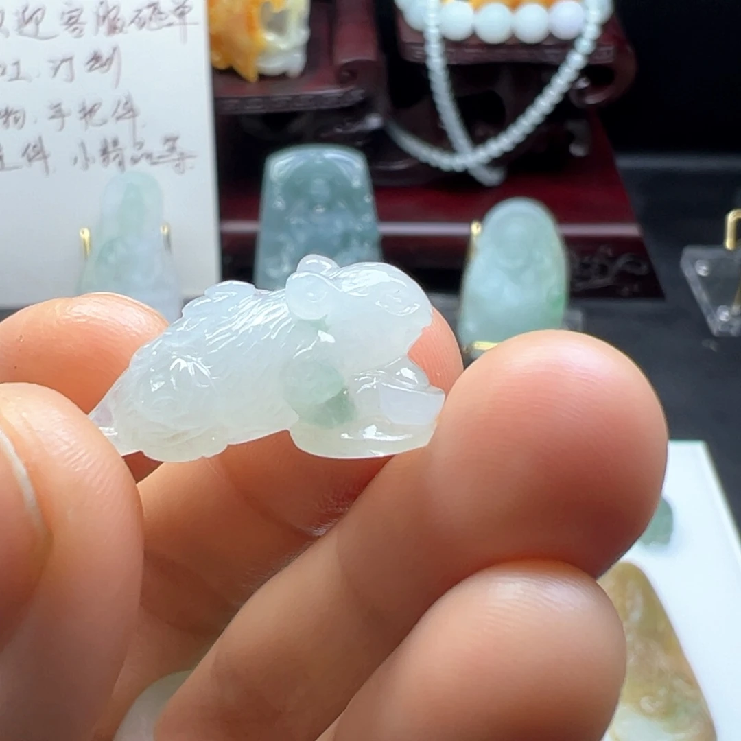颈饰未镶嵌翡翠缅甸翡翠 A 货