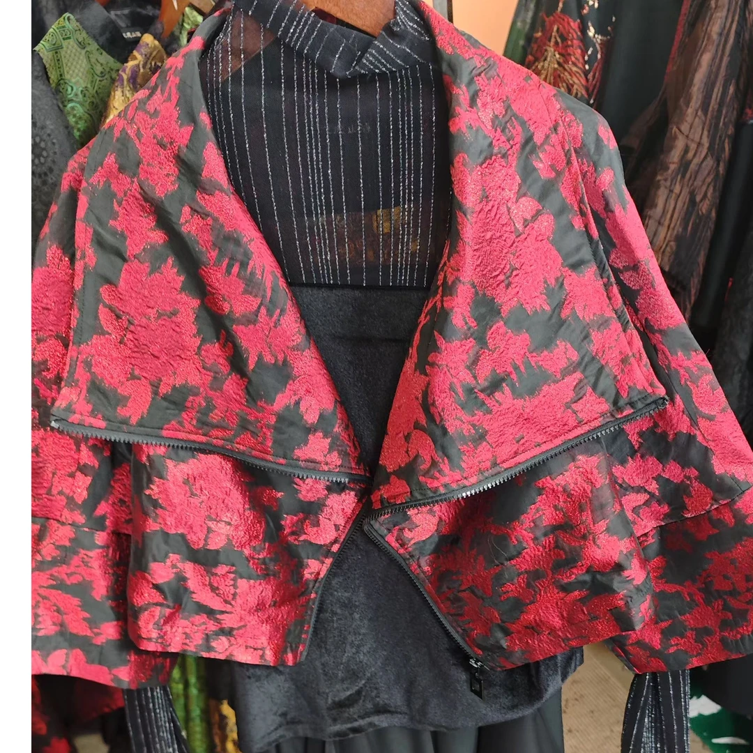 【大海轻奢】Y23102-5黑红色短款外披