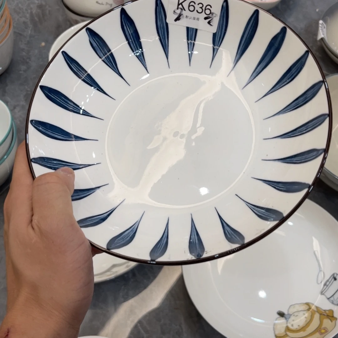 陶瓷微瑕餐具介意勿拍，满18飞！